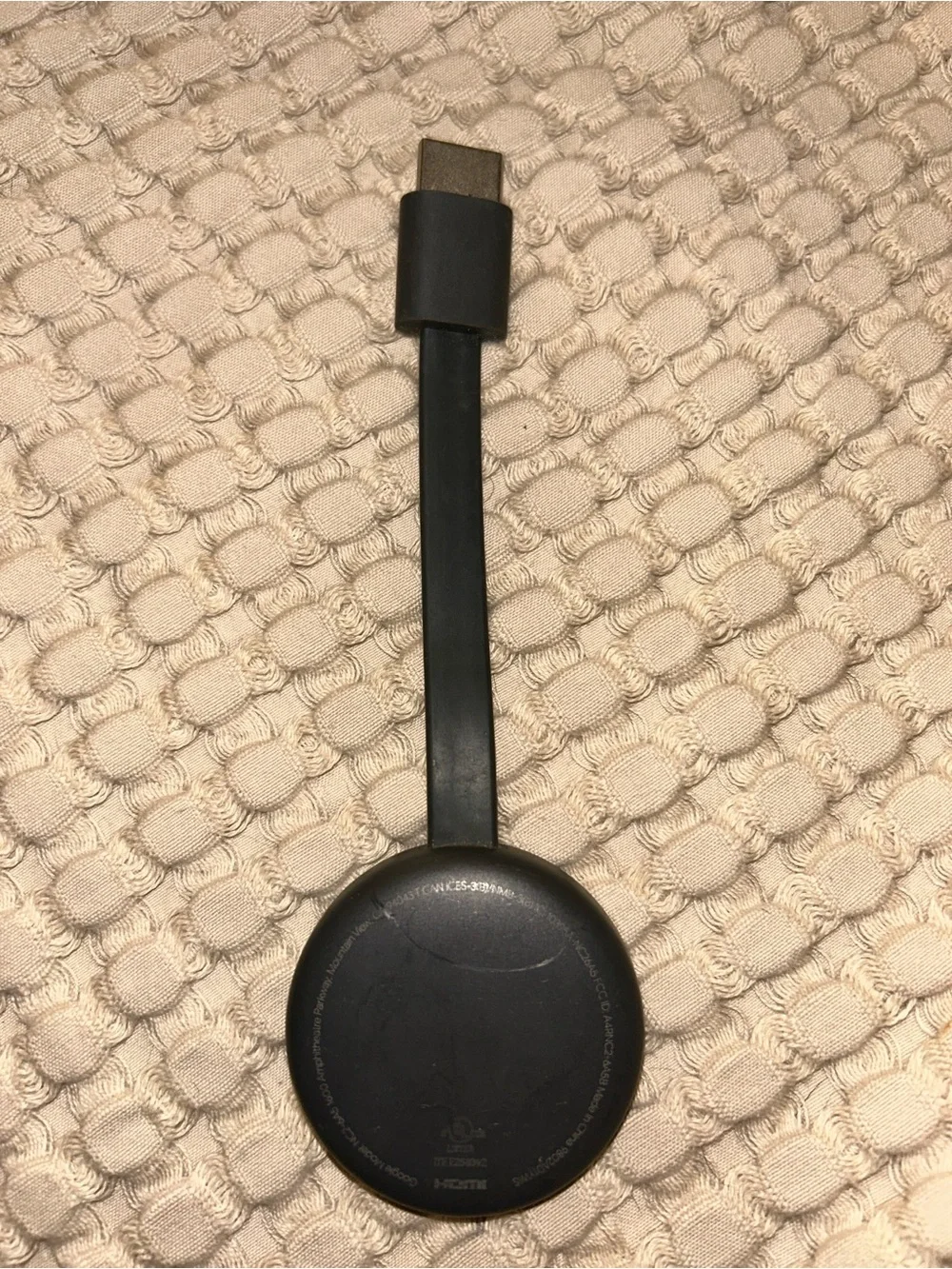 Google Chromecast 2nd Gen Streaming Media Dongle Model NC2-6A5 EUC